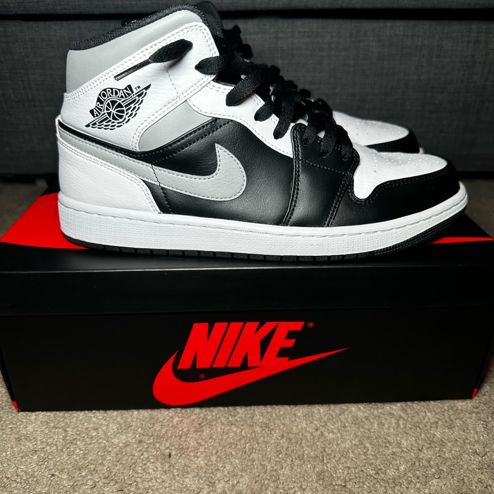 Jordan 1 Mid "White Shadow" Men’s Size 10